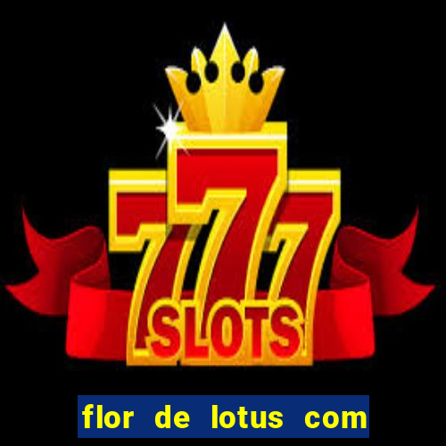 flor de lotus com lua tatuagem