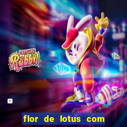 flor de lotus com lua tatuagem